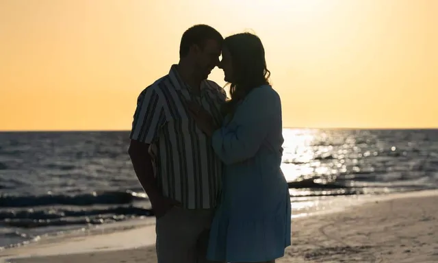 Outdoor family portrait on the Gulf Coast by Flamingo Photographers (14)