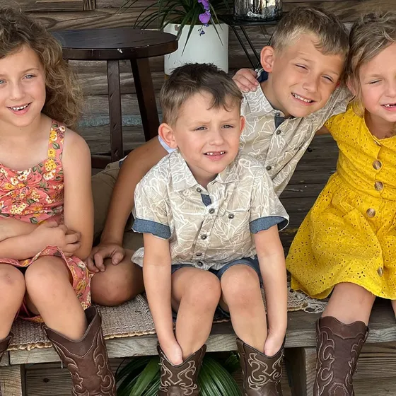 Family photo session in Bradenton, Florida